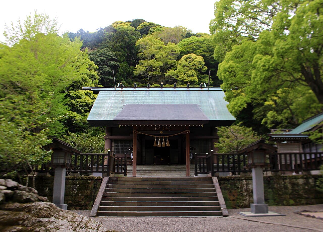 安房神社